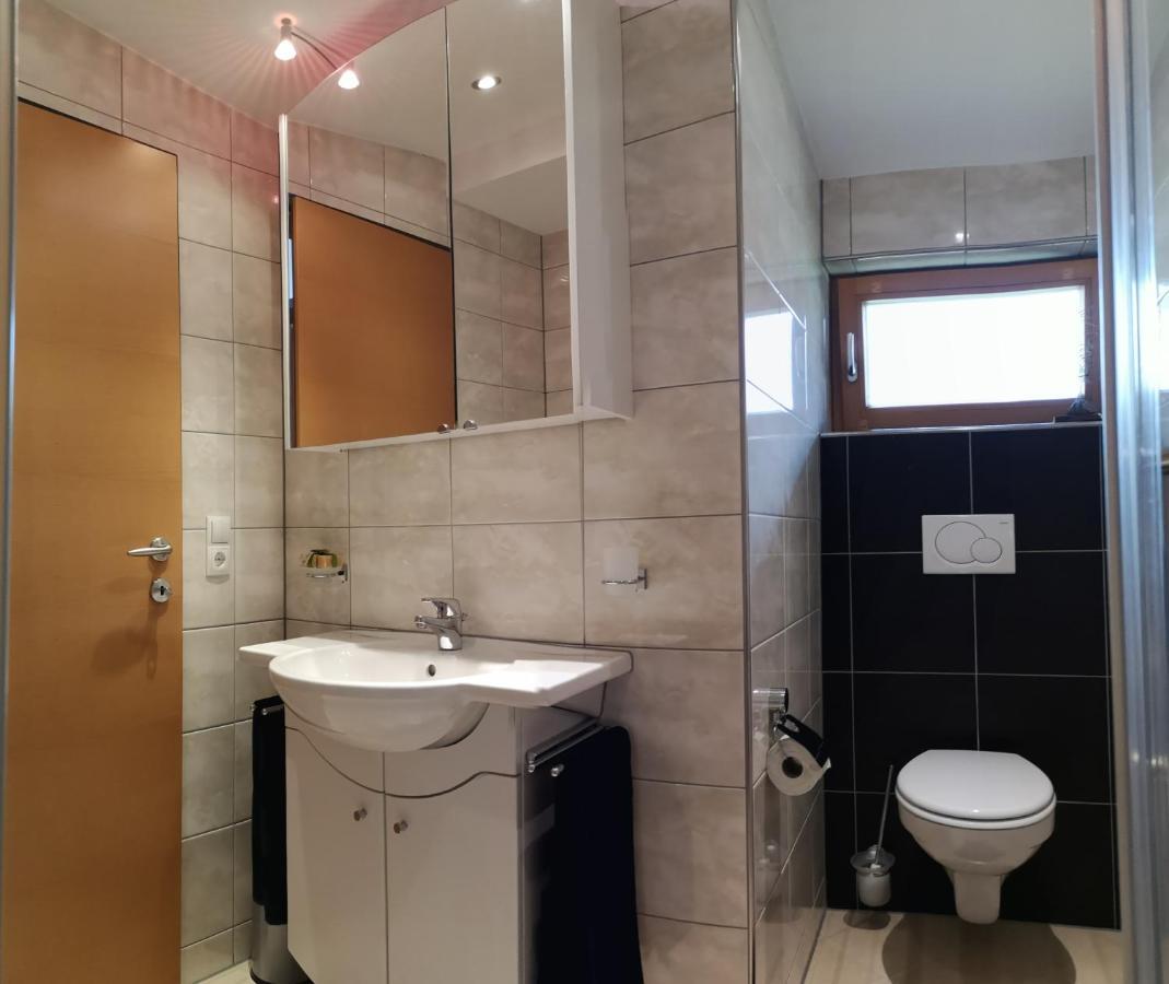 Ferienhaus Adela Schruns Luaran gambar